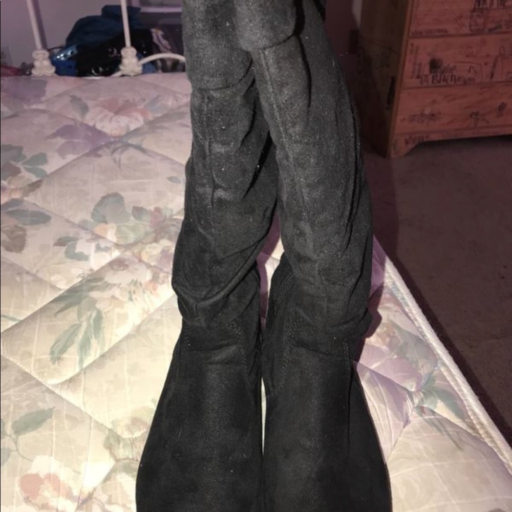 Boots - Picture 2 of 3
